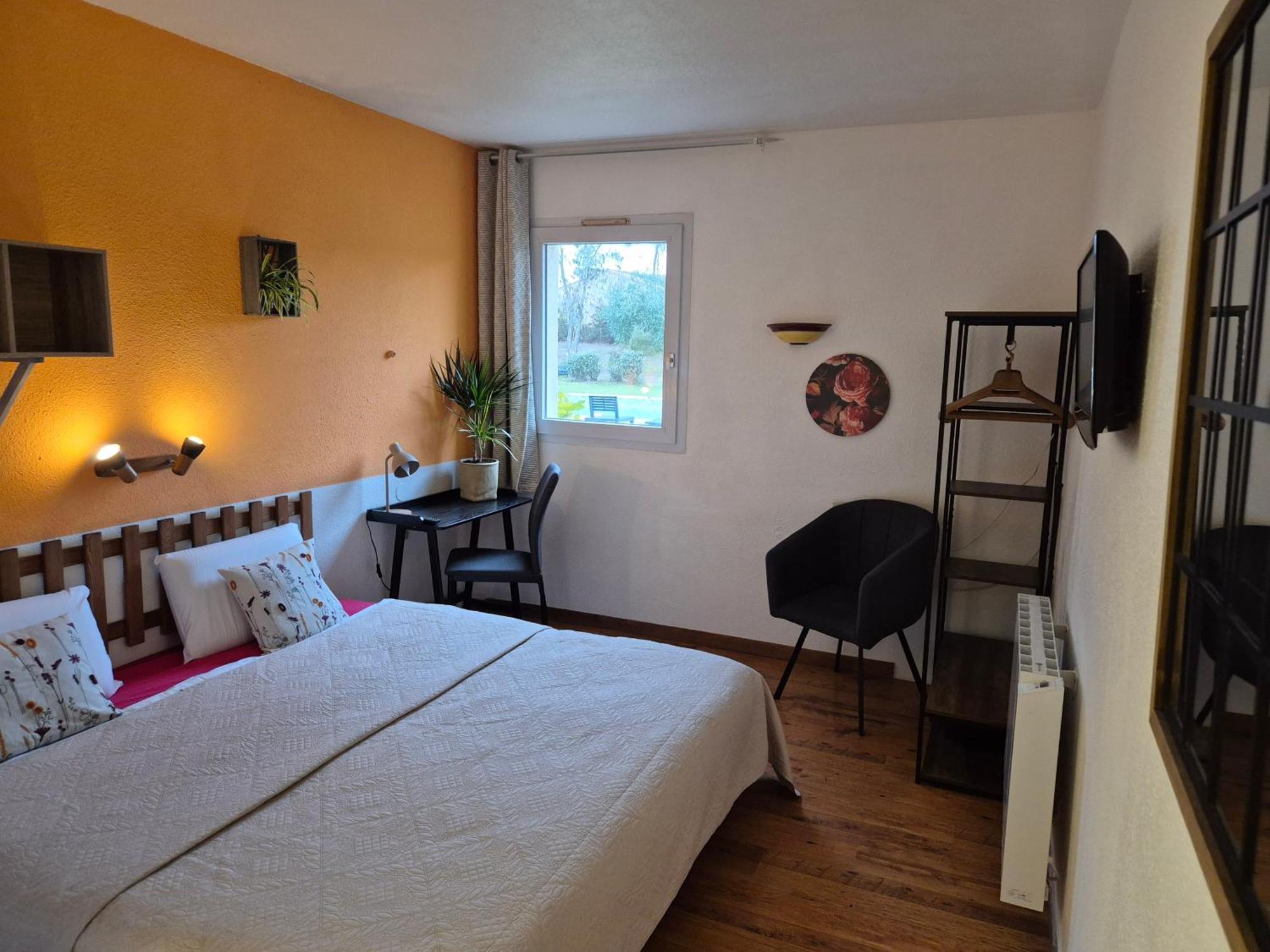 Bel Hotel Restaurant La Gentilhommiere Trèbes Екстериор снимка